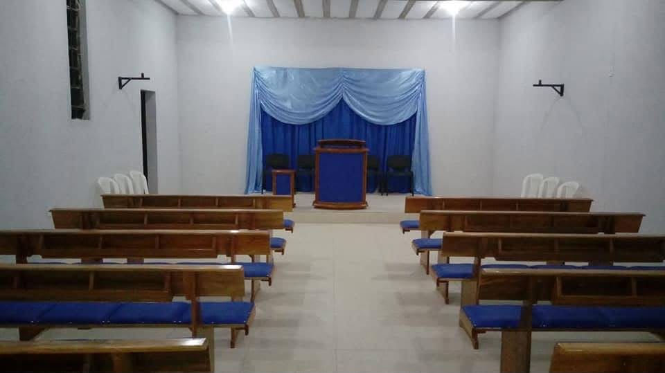 Bancos para igreja – Marcenaria Rezende