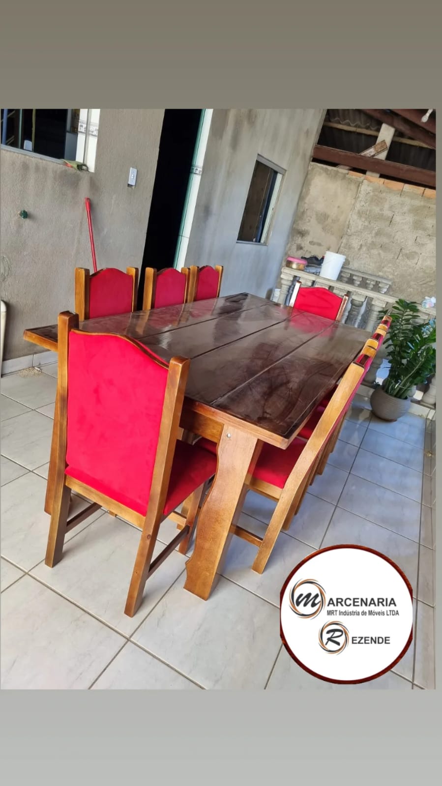 Mesa de Madeira e Cadeiras – Marcenaria Rezende