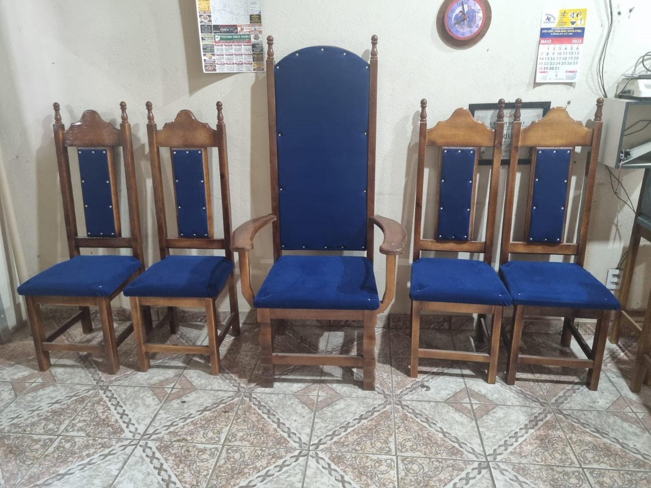 Cadeiras para Altar – Marcenaria Rezende