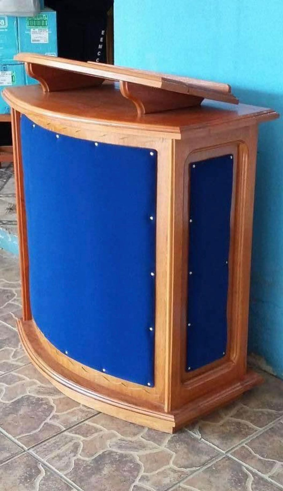 Pulpitos e Gazofilacio – Marcenaria Rezende