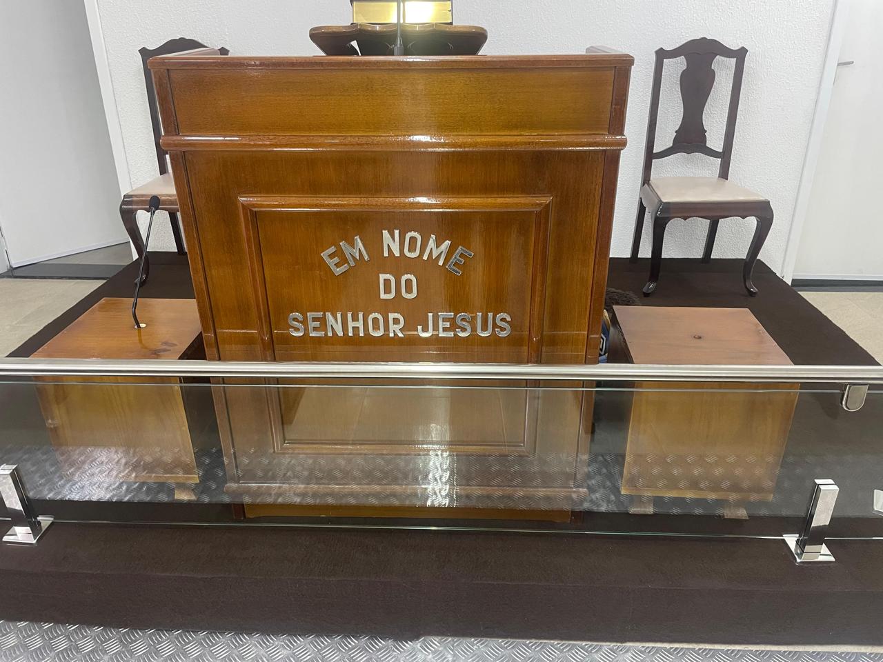 Pulpitos e Gazofilacio – Marcenaria Rezende