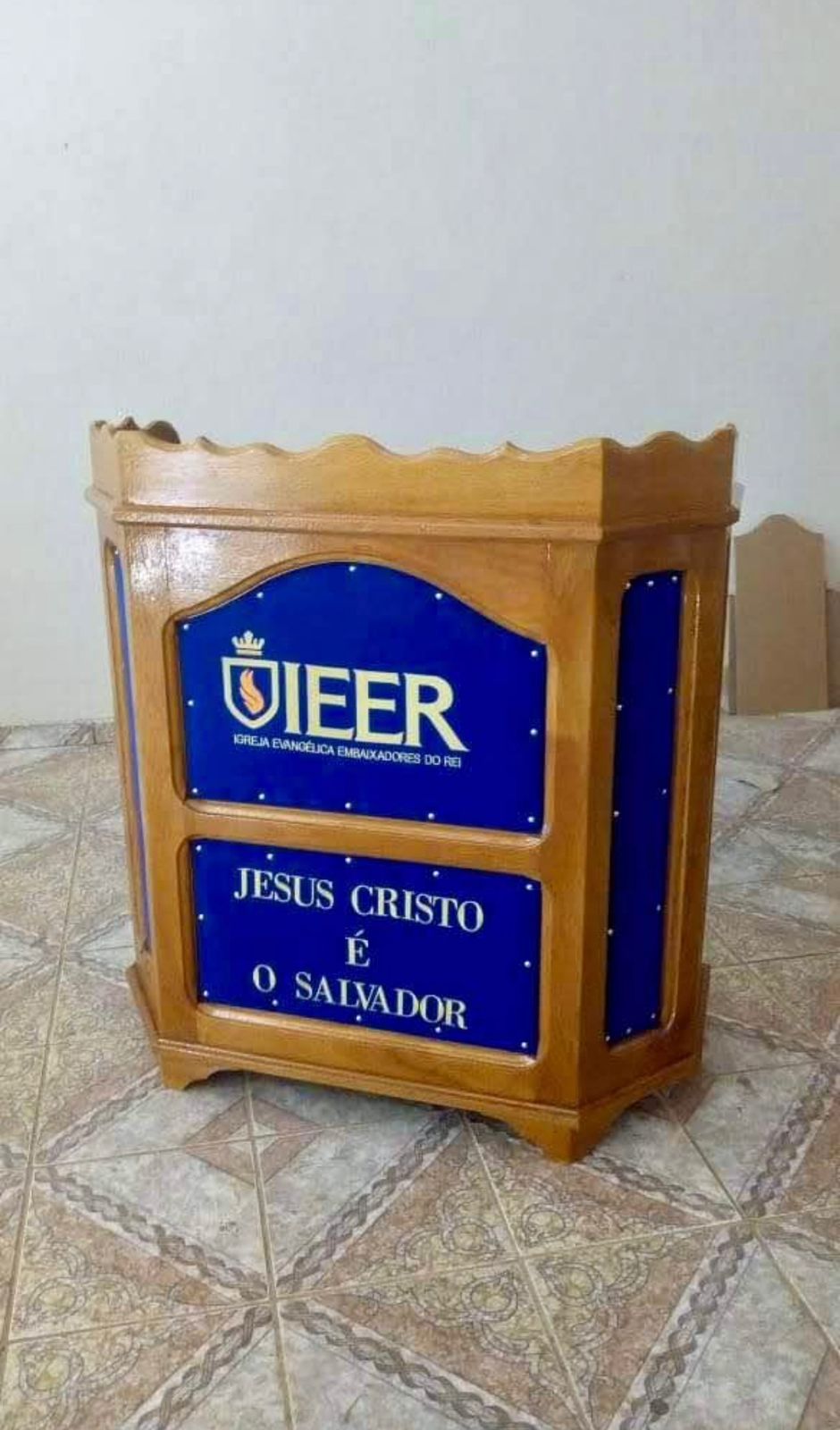 Pulpitos e Gazofilacio – Marcenaria Rezende